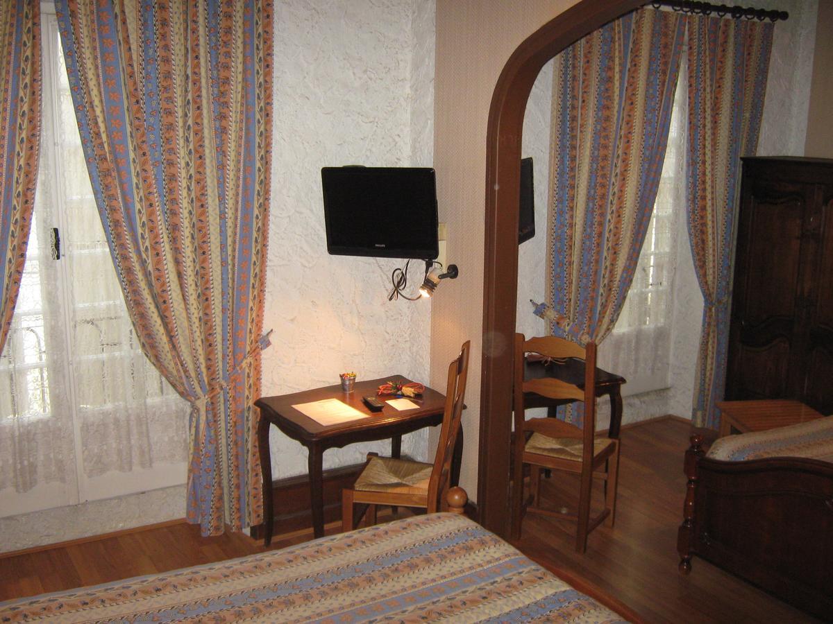 Logis Hotel Restaurant La Chaumiere ตูร์นง-โซร์-โฮน ภายนอก รูปภาพ