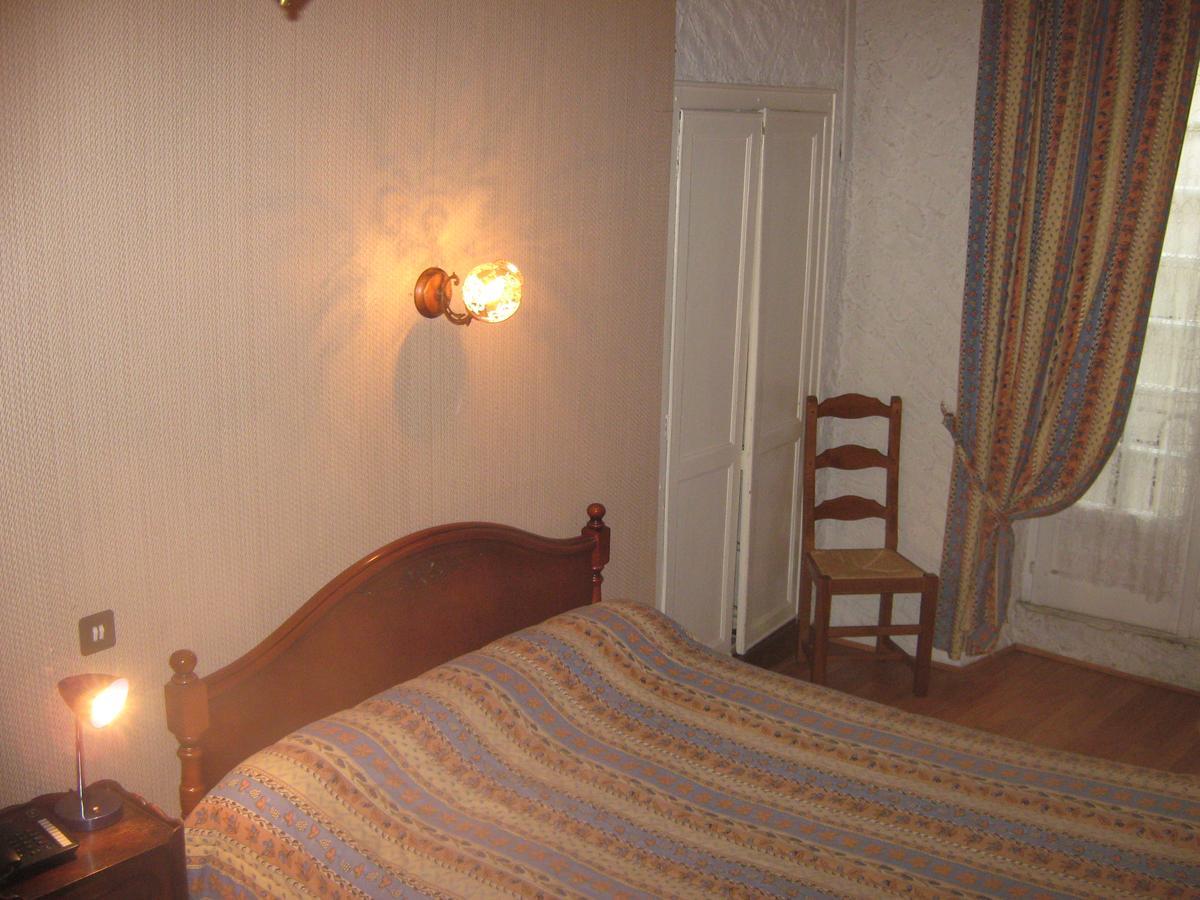 Logis Hotel Restaurant La Chaumiere ตูร์นง-โซร์-โฮน ภายนอก รูปภาพ