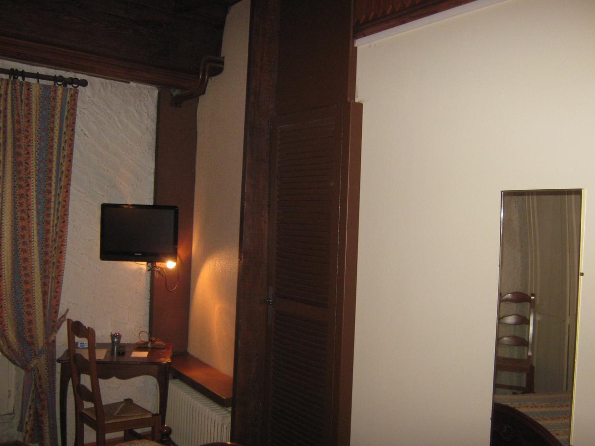 Logis Hotel Restaurant La Chaumiere ตูร์นง-โซร์-โฮน ภายนอก รูปภาพ