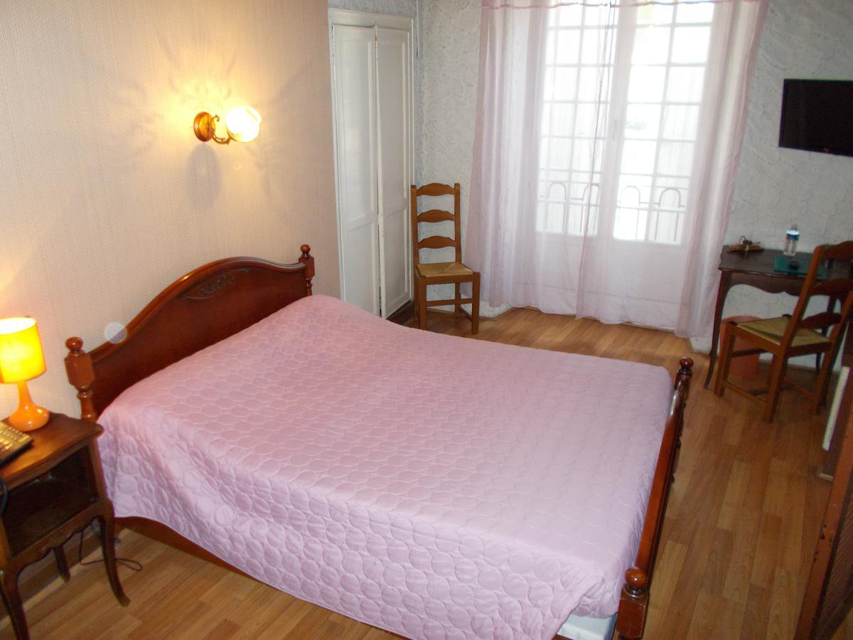 Logis Hotel Restaurant La Chaumiere ตูร์นง-โซร์-โฮน ภายนอก รูปภาพ