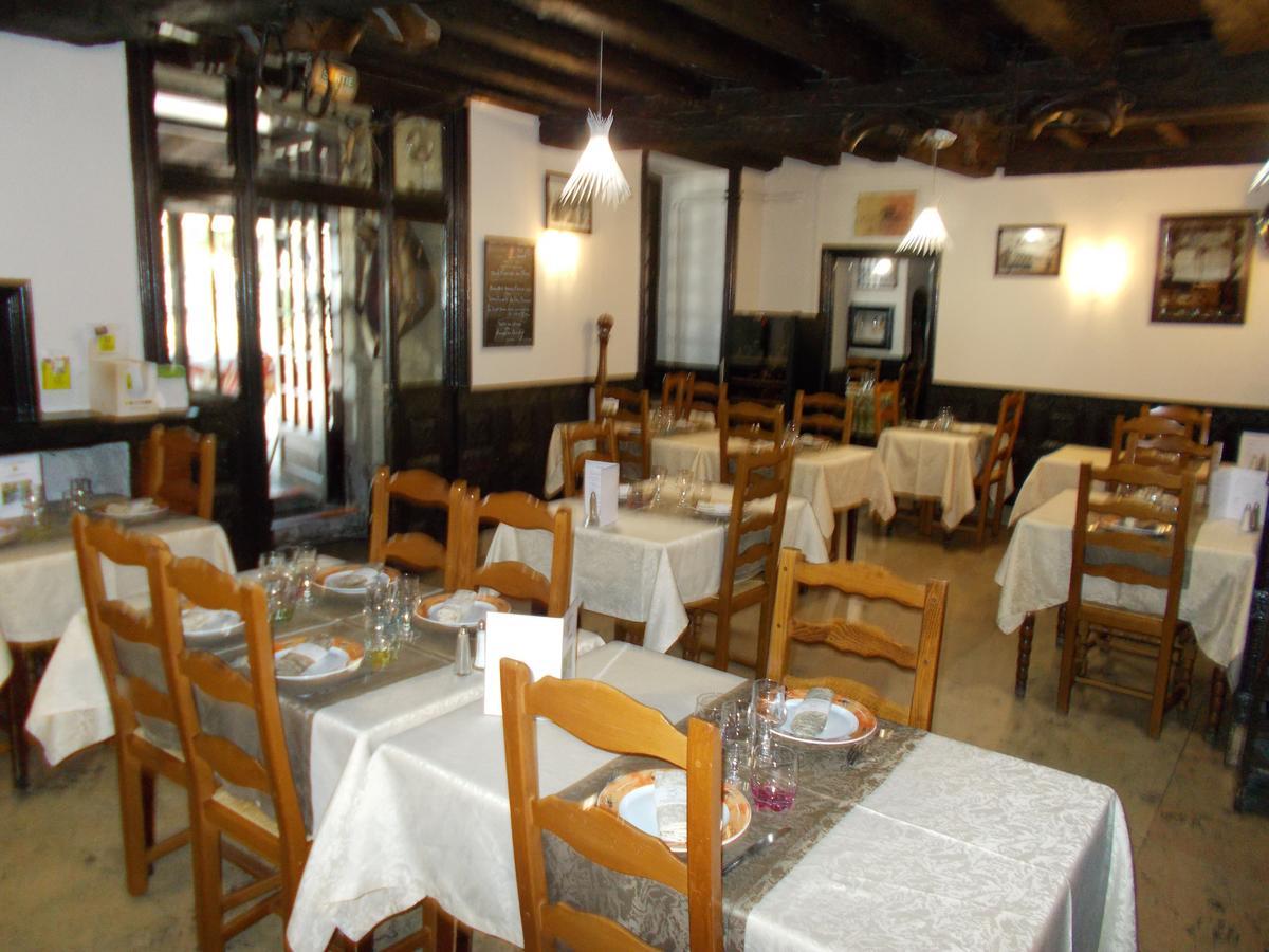 Logis Hotel Restaurant La Chaumiere ตูร์นง-โซร์-โฮน ภายนอก รูปภาพ